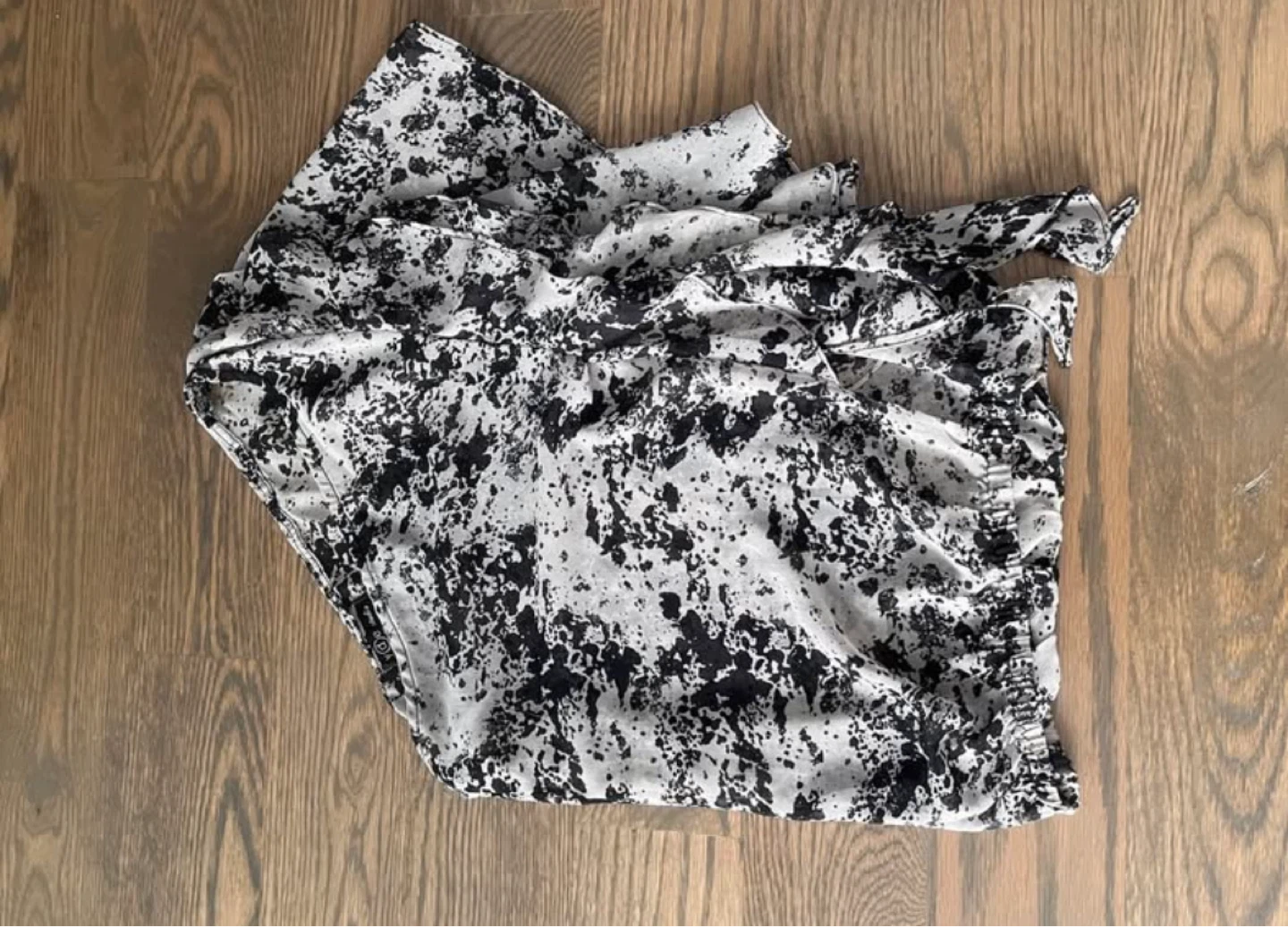 One Shoulder Black and White Splatter Print Top - photo 2