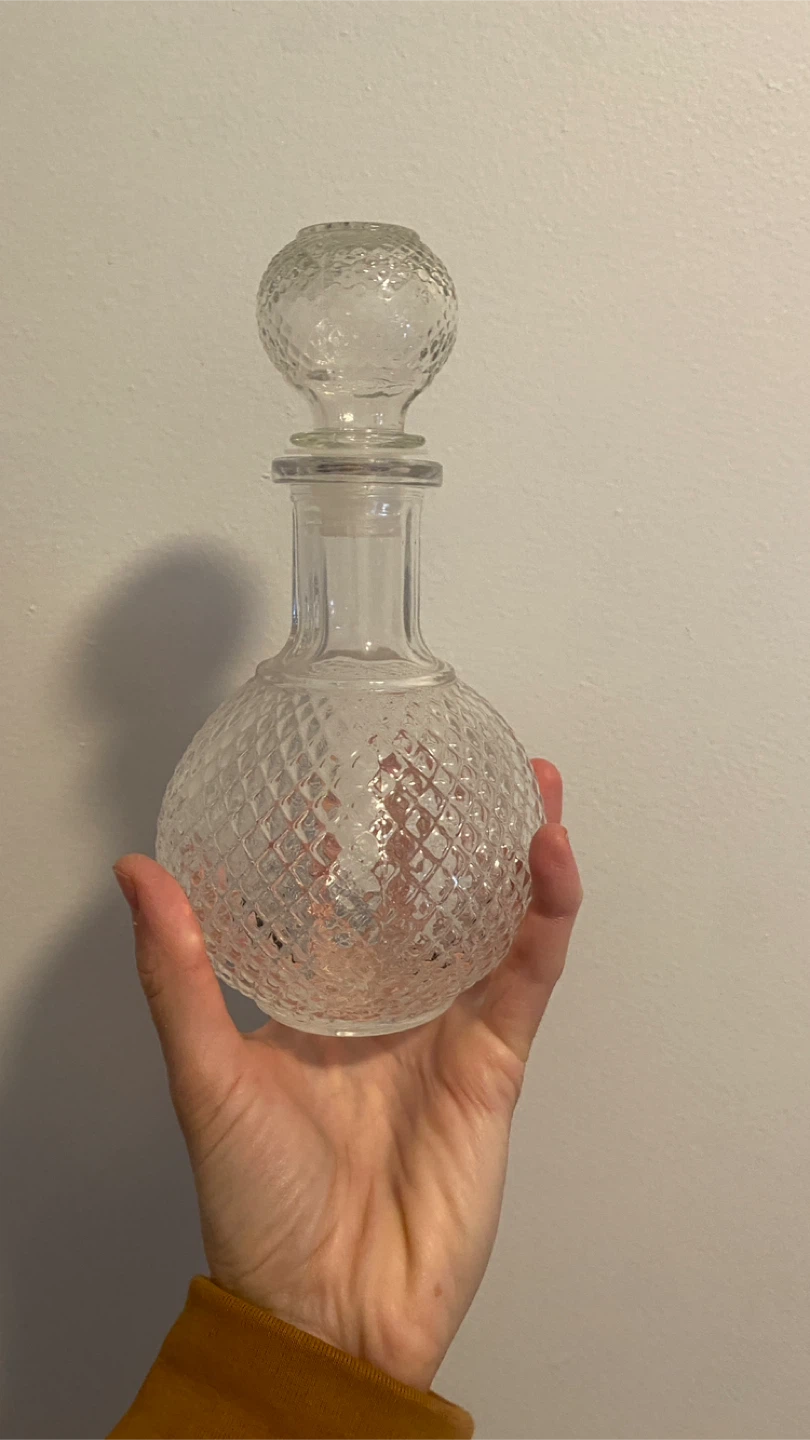 9 inch decanter
