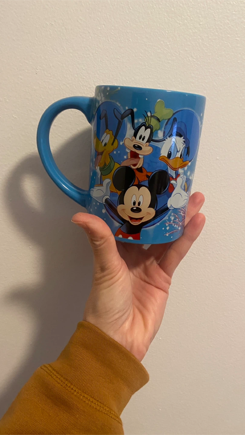 2017 Walt Disney mug - photo 3