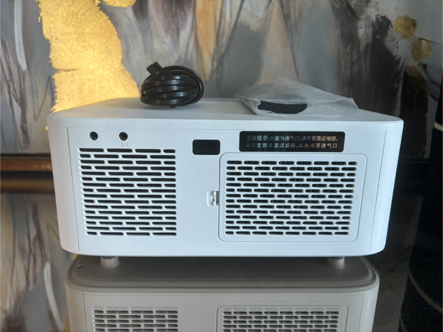 VEEMI Projector with Bluetooth Remote Control - photo 4