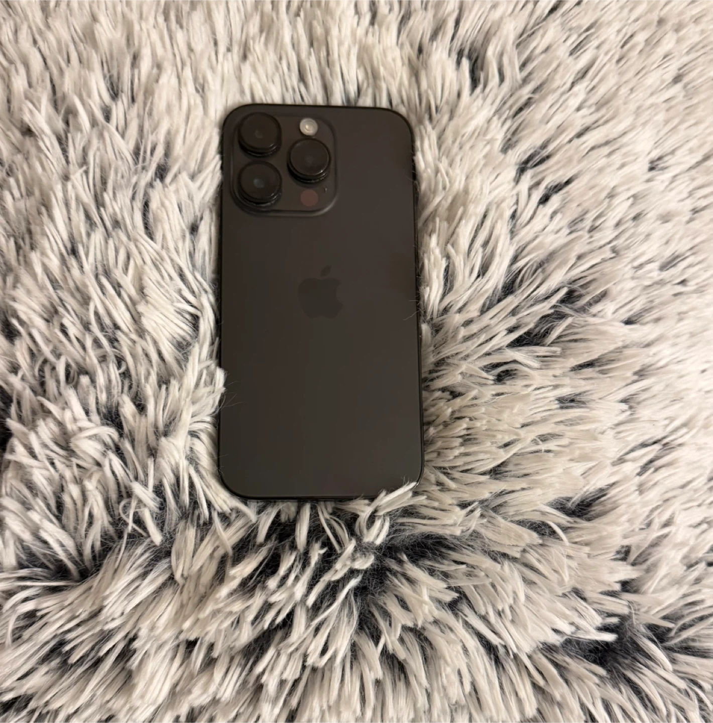 Apple iPhone 14 Pro - photo 2