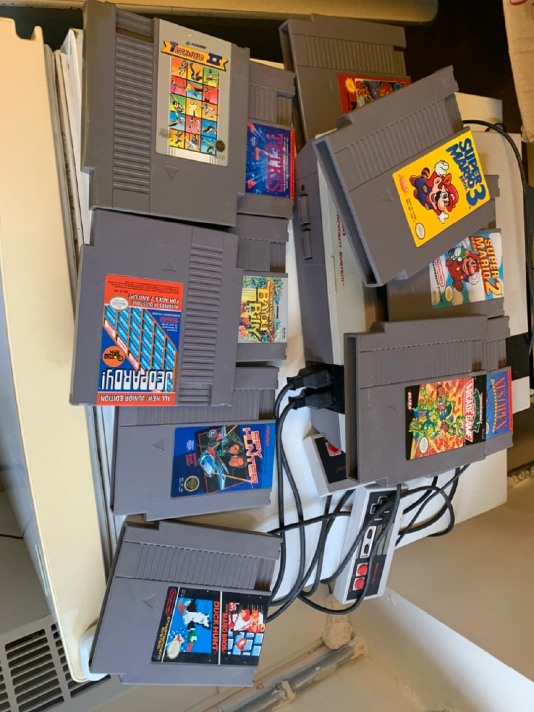 Not fully working NES console, 11 games