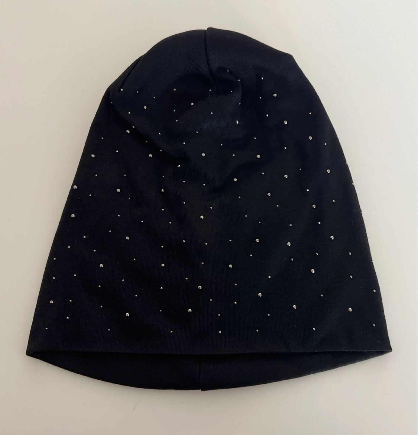 🧡beanie with studs! (brand new)