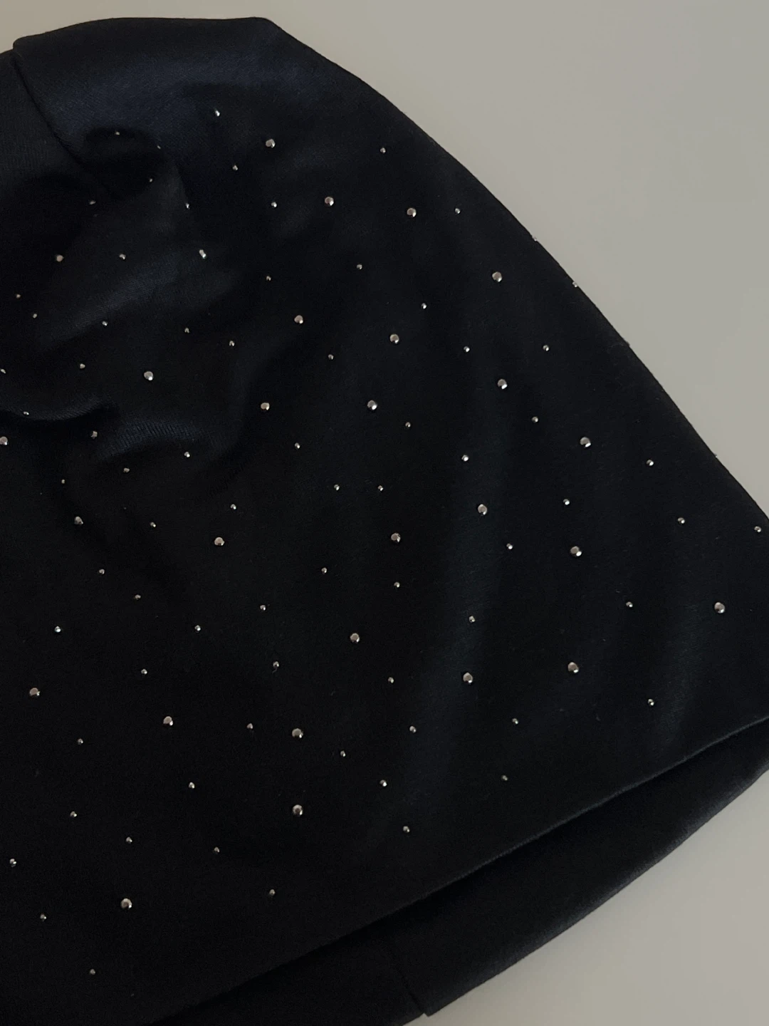 🧡beanie with studs! (brand new) - photo 2