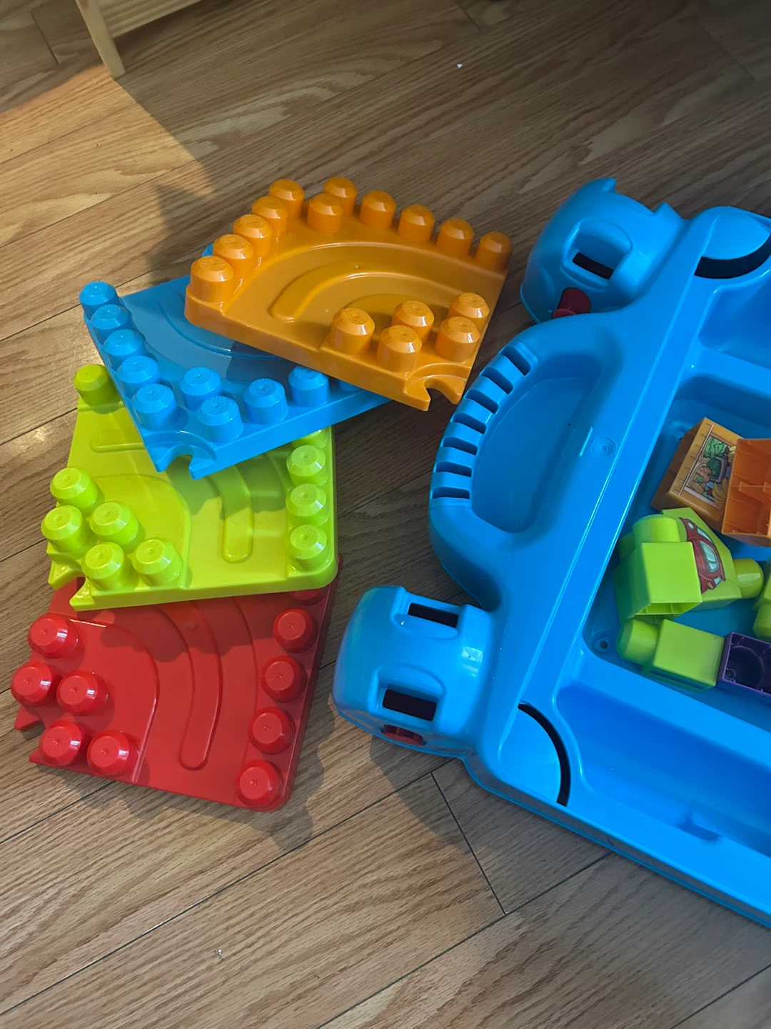 Mega Bloks First Builders Learn Table with Fisher-Price - photo 4