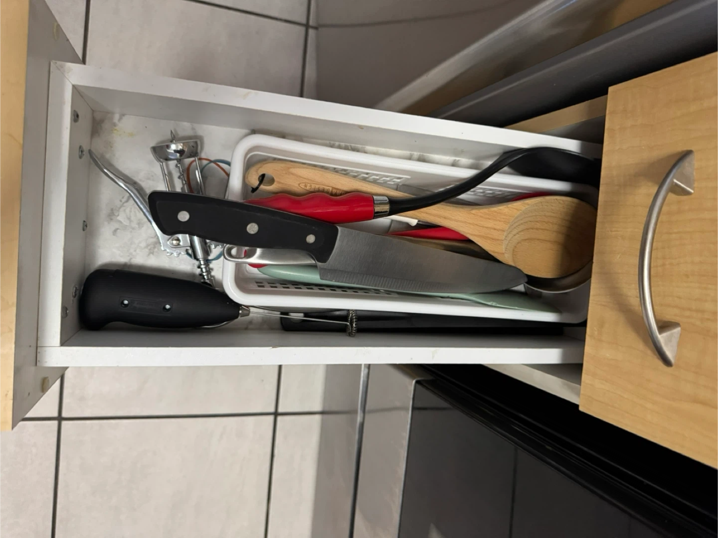 various kitchen and household utensils - photo 4