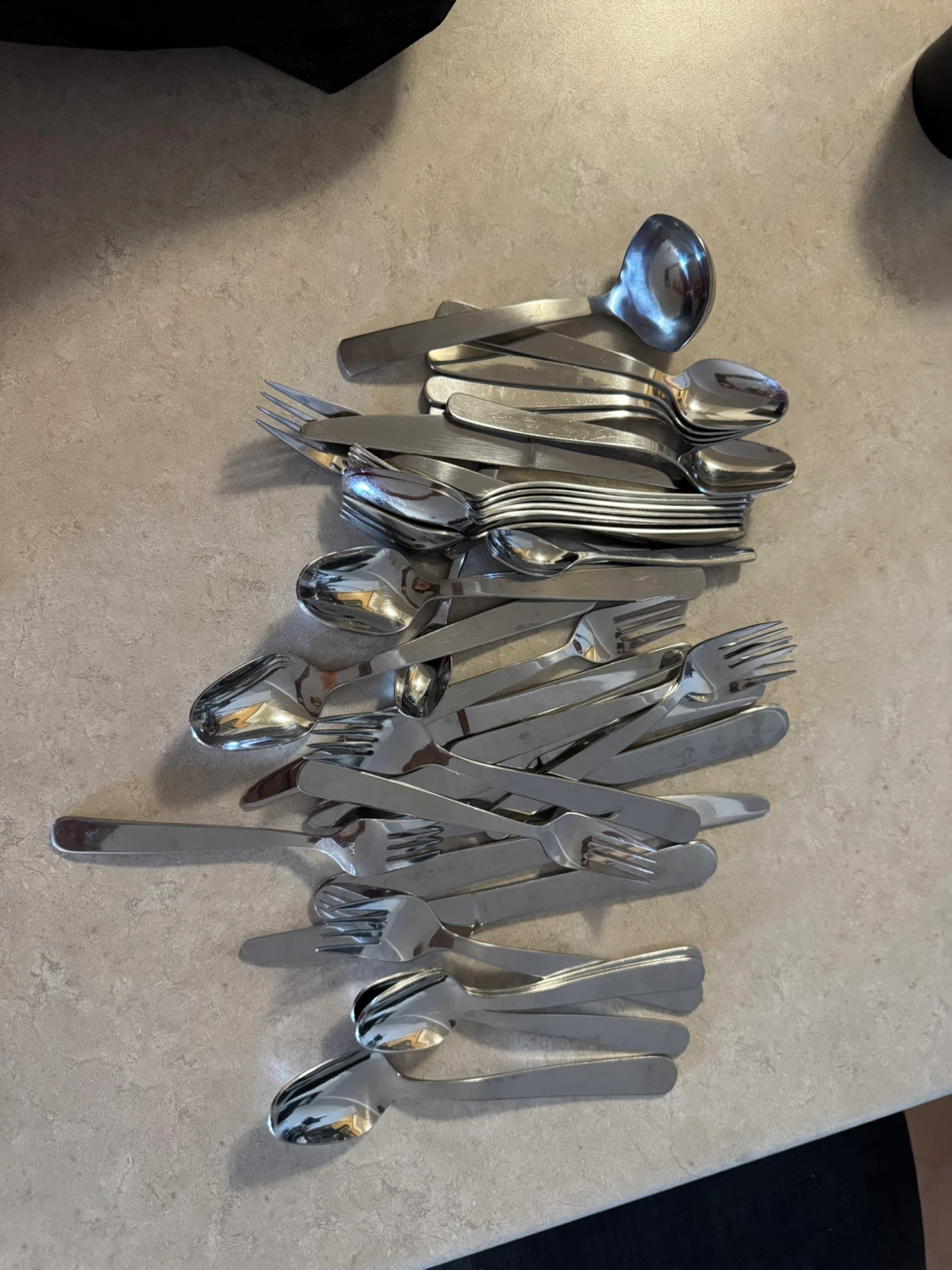 various kitchen and household utensils - photo 5
