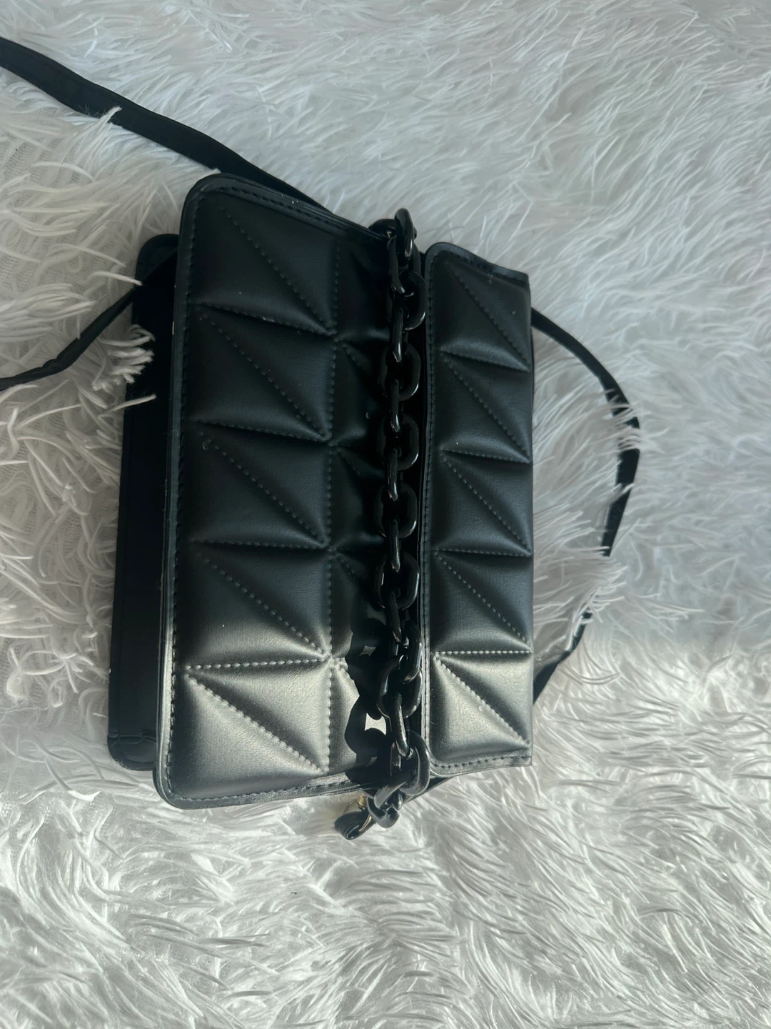 Black Quilted Crossbody Bag with Chain Detail - photo 4