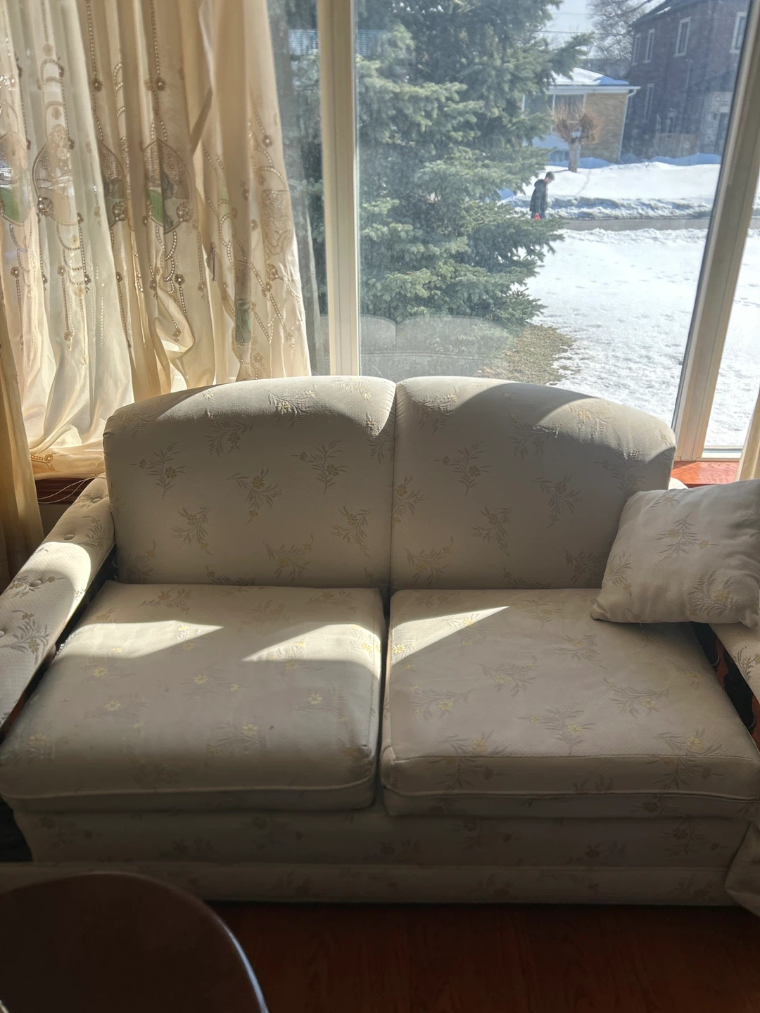 Vintage Floral Upholstered Accent Chair - photo 2