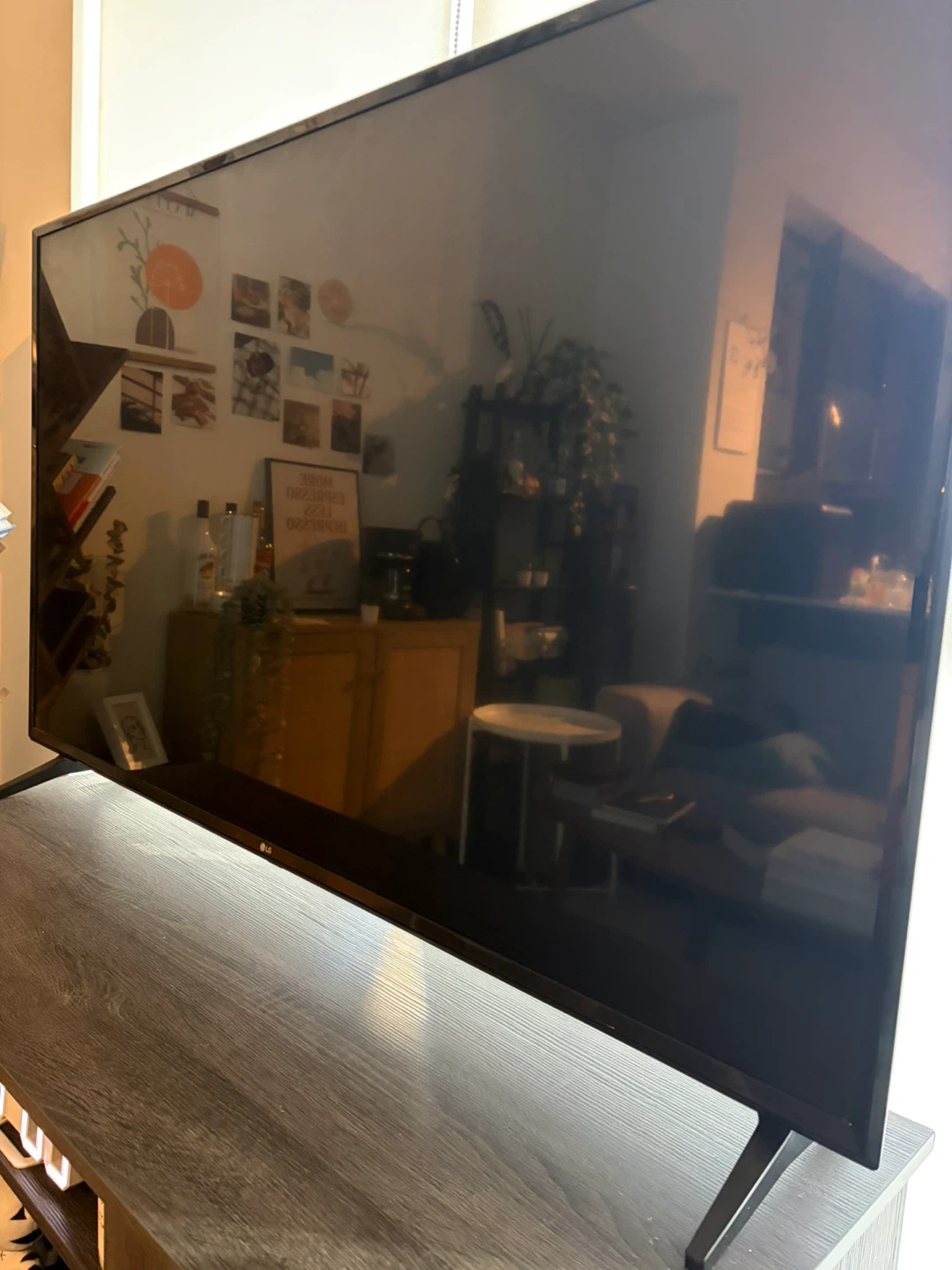 LG 55UM6910PUC 55" 4K UHD Smart TV - photo 3