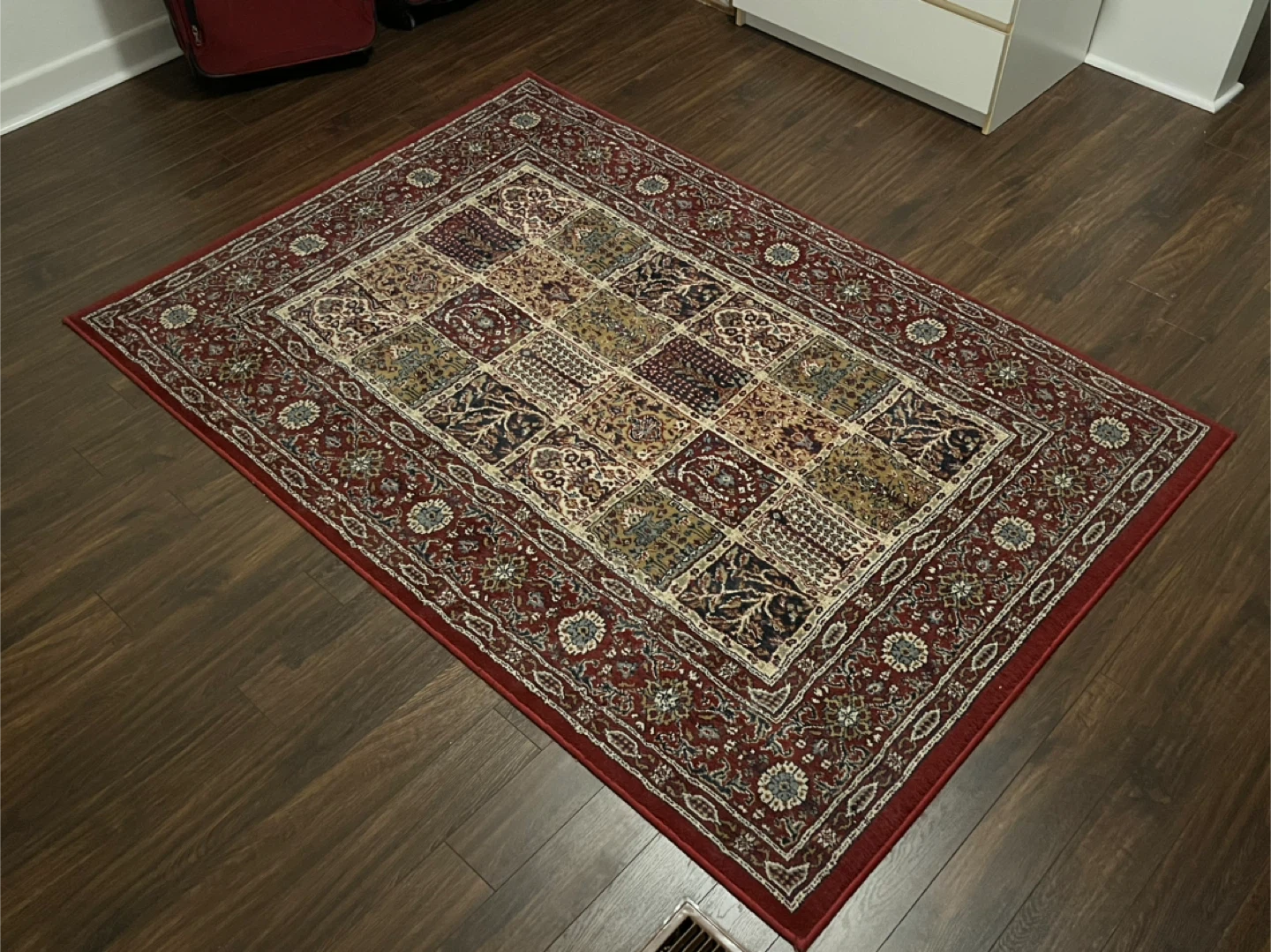 IKEA VALBY RUTA Faux Persian Rug