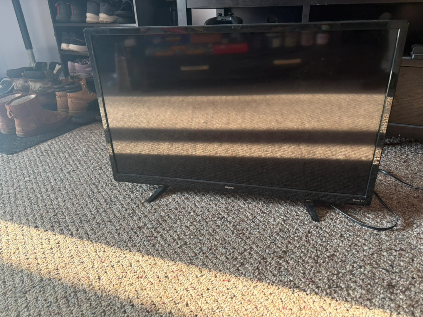 Sanyo Roku smart TV