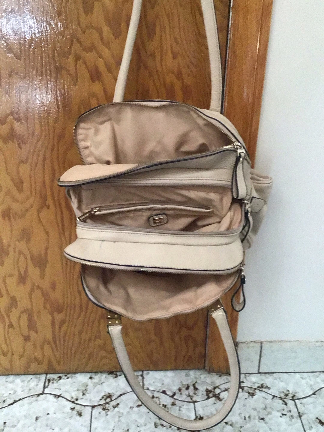 Guess Shoulder Bag