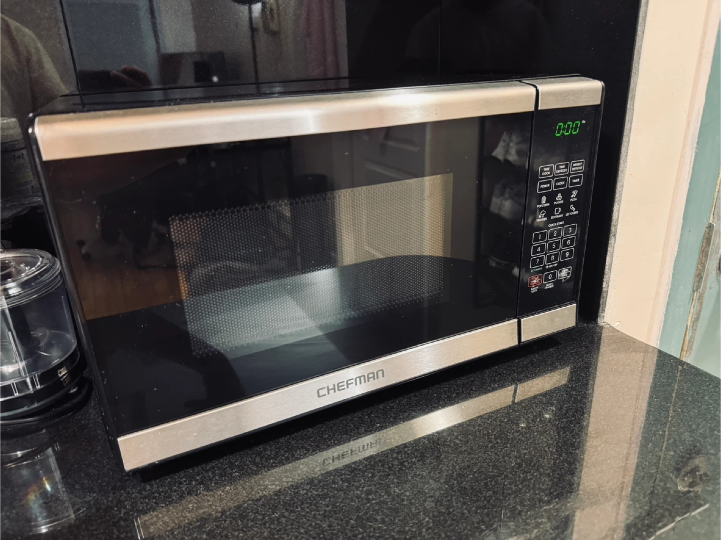Chefman 0.7 Cu. Ft. Digital Microwave