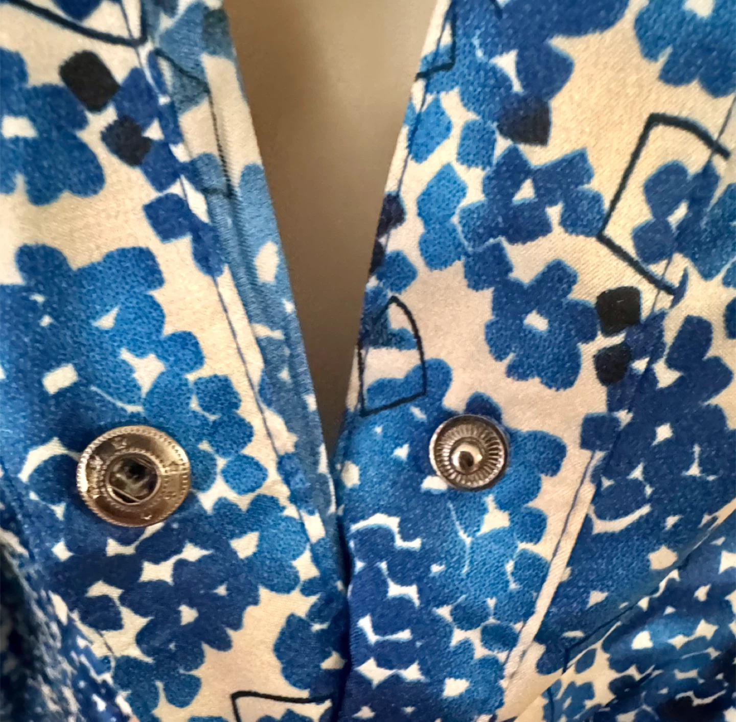 BCBGMAXAZRIA Blue Floral Shirt XL - photo 2