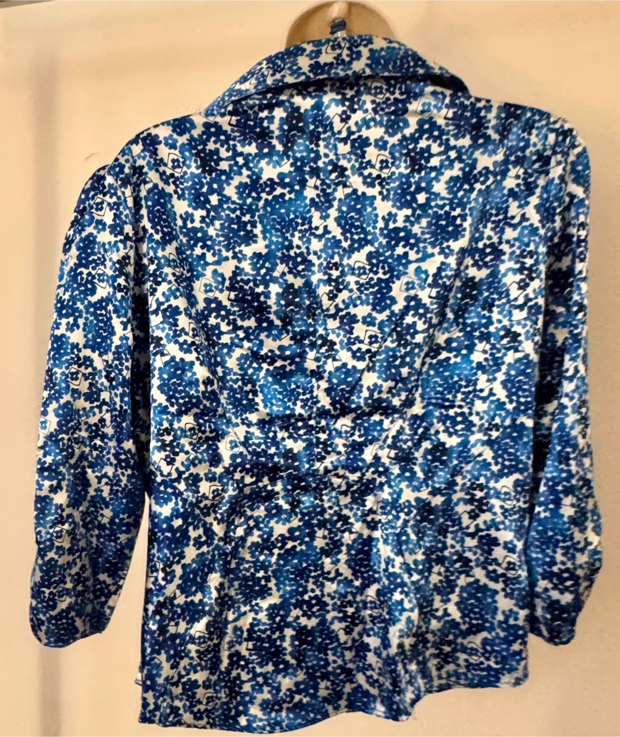 BCBGMAXAZRIA Blue Floral Shirt XL - photo 4