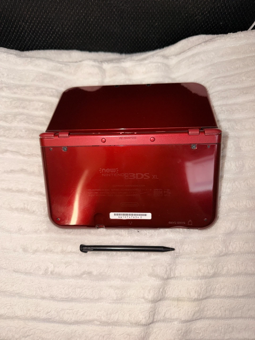 Nintendo New 3DS XL Red - photo 3