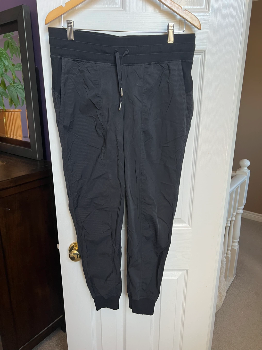 Black full length lulu dance studio pants size 10