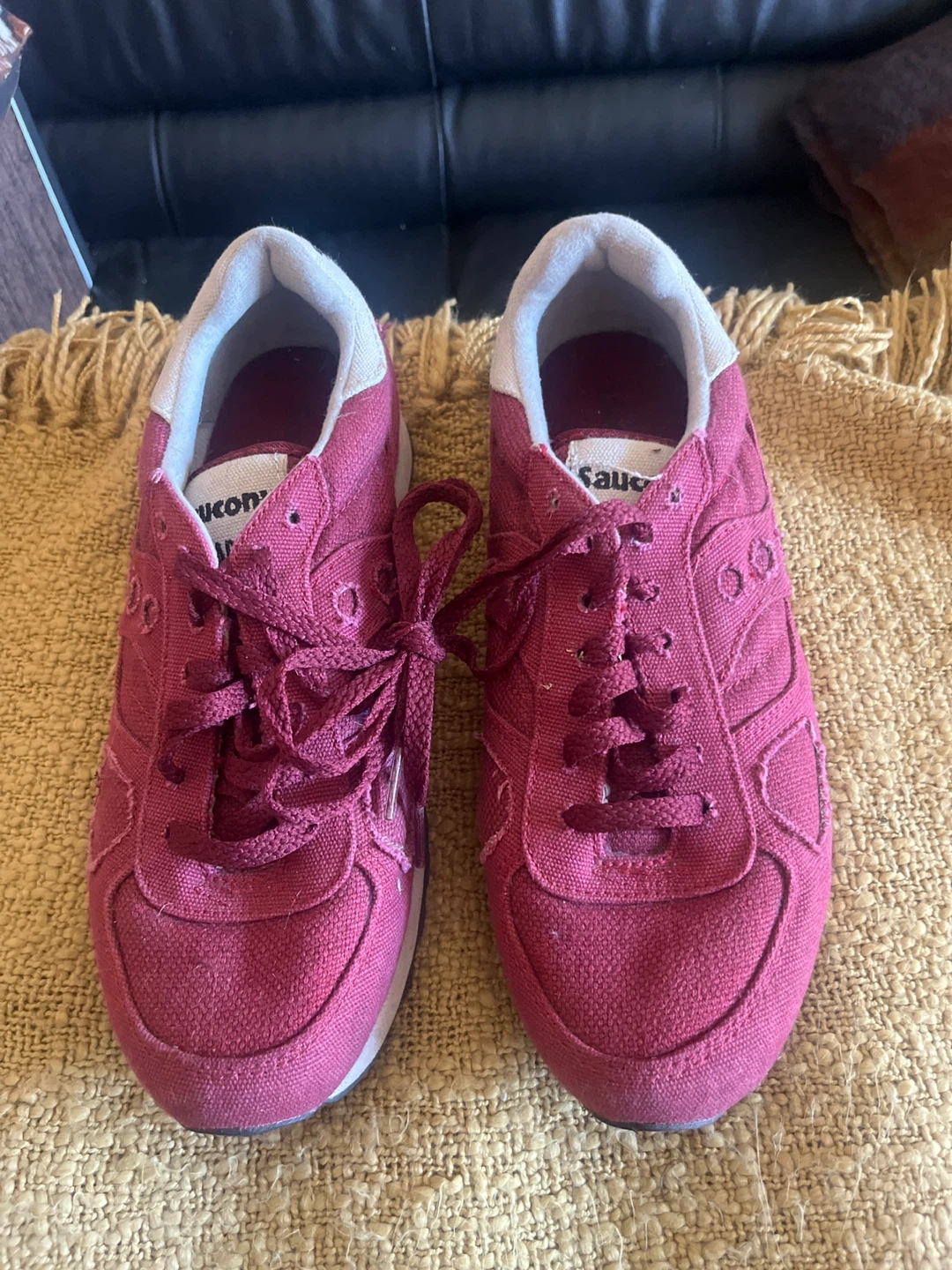 Saucony Running Shoes - Women's Size 8 - Burgundy