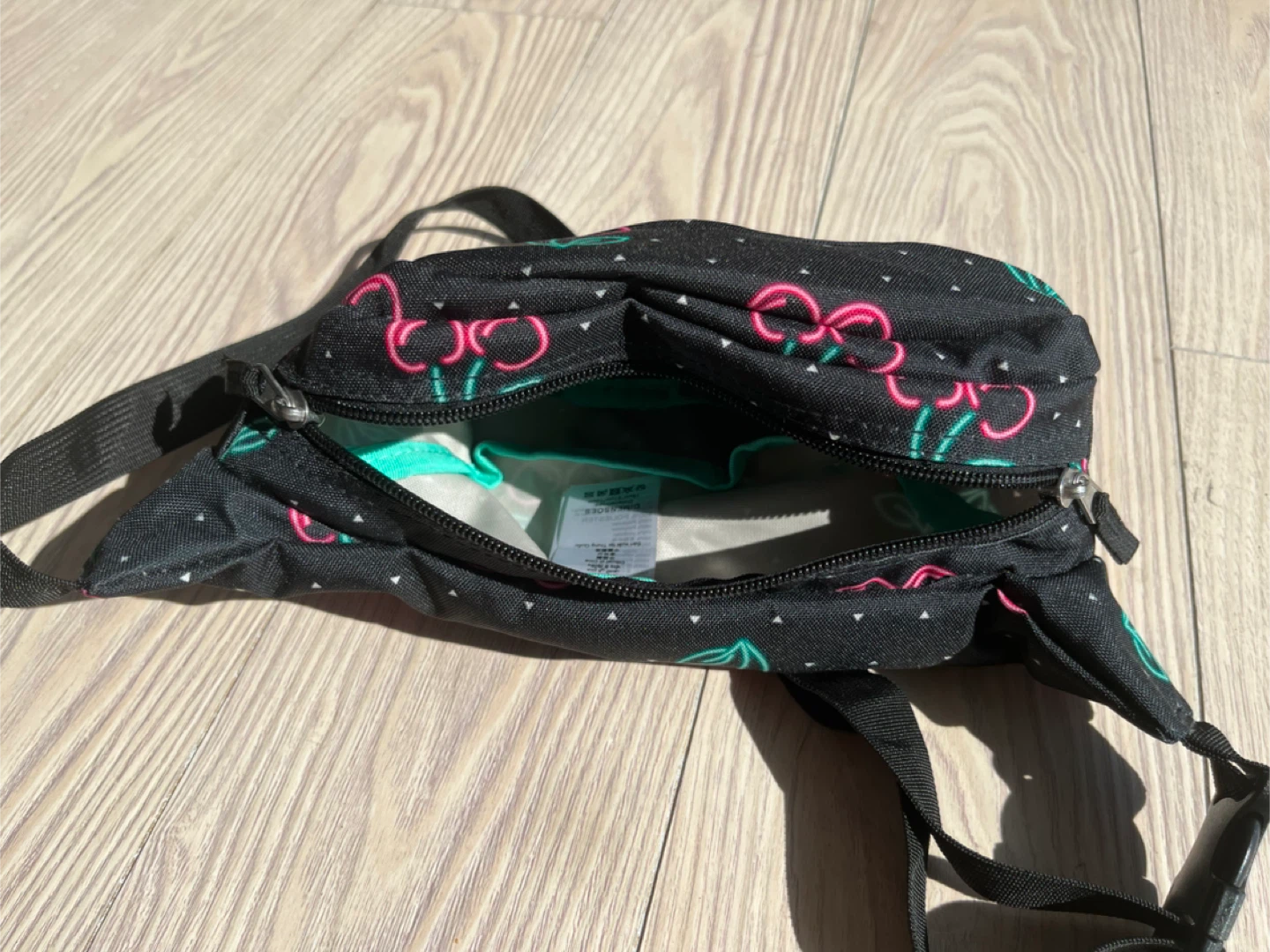 Jansport Fanny Pack - Cherry Print - photo 3