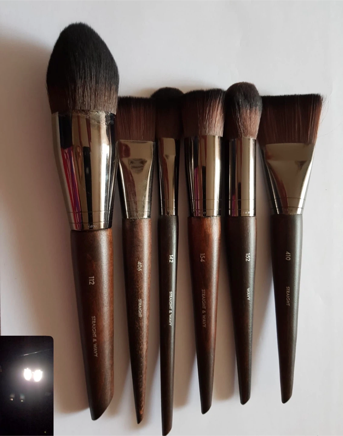 Set of 6 Makeup Brushes - Straight & Wavy