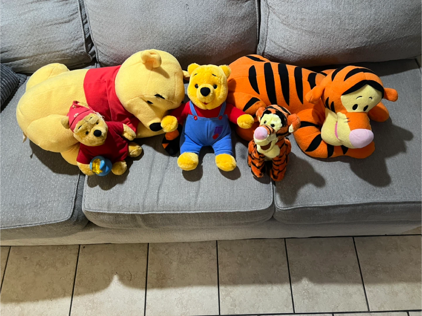 Vintage Winnie the Pooh & Tigger plush bundle - photo 2