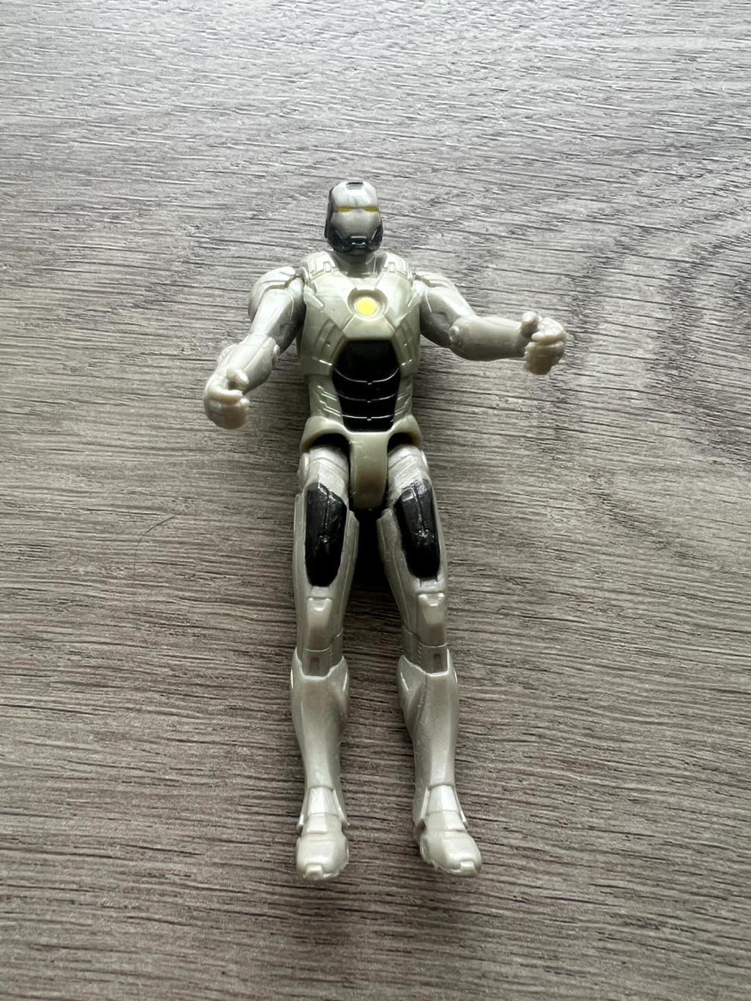 Iron Man Action Figure 🧡 - photo 2