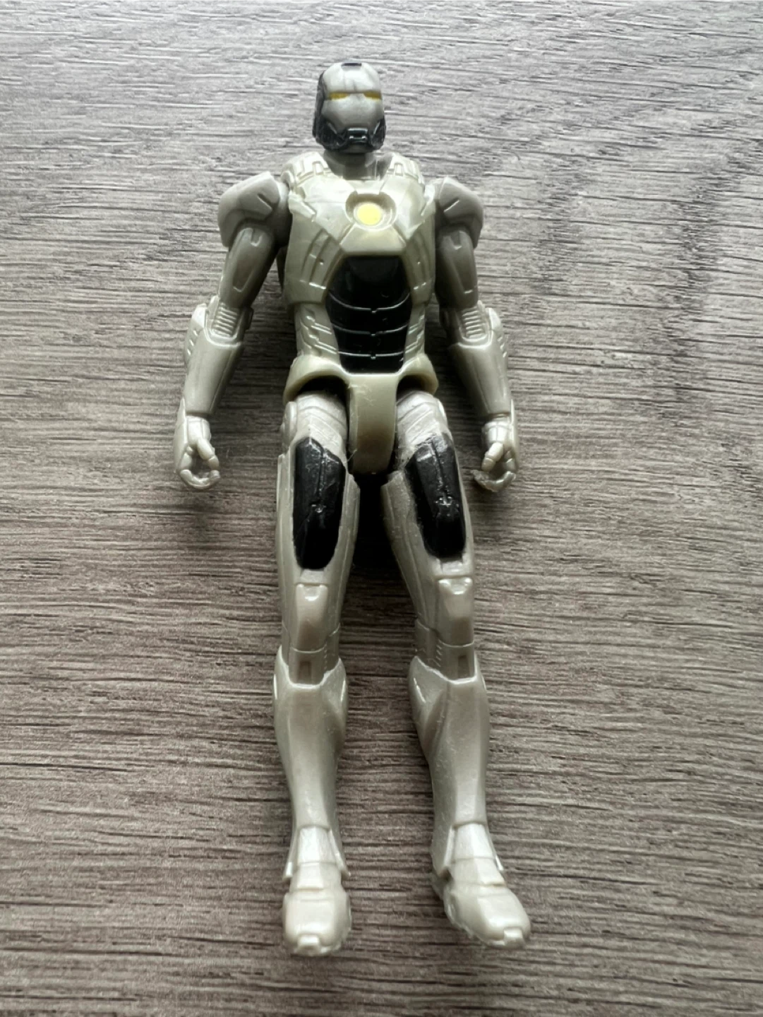 Iron Man Action Figure 🧡