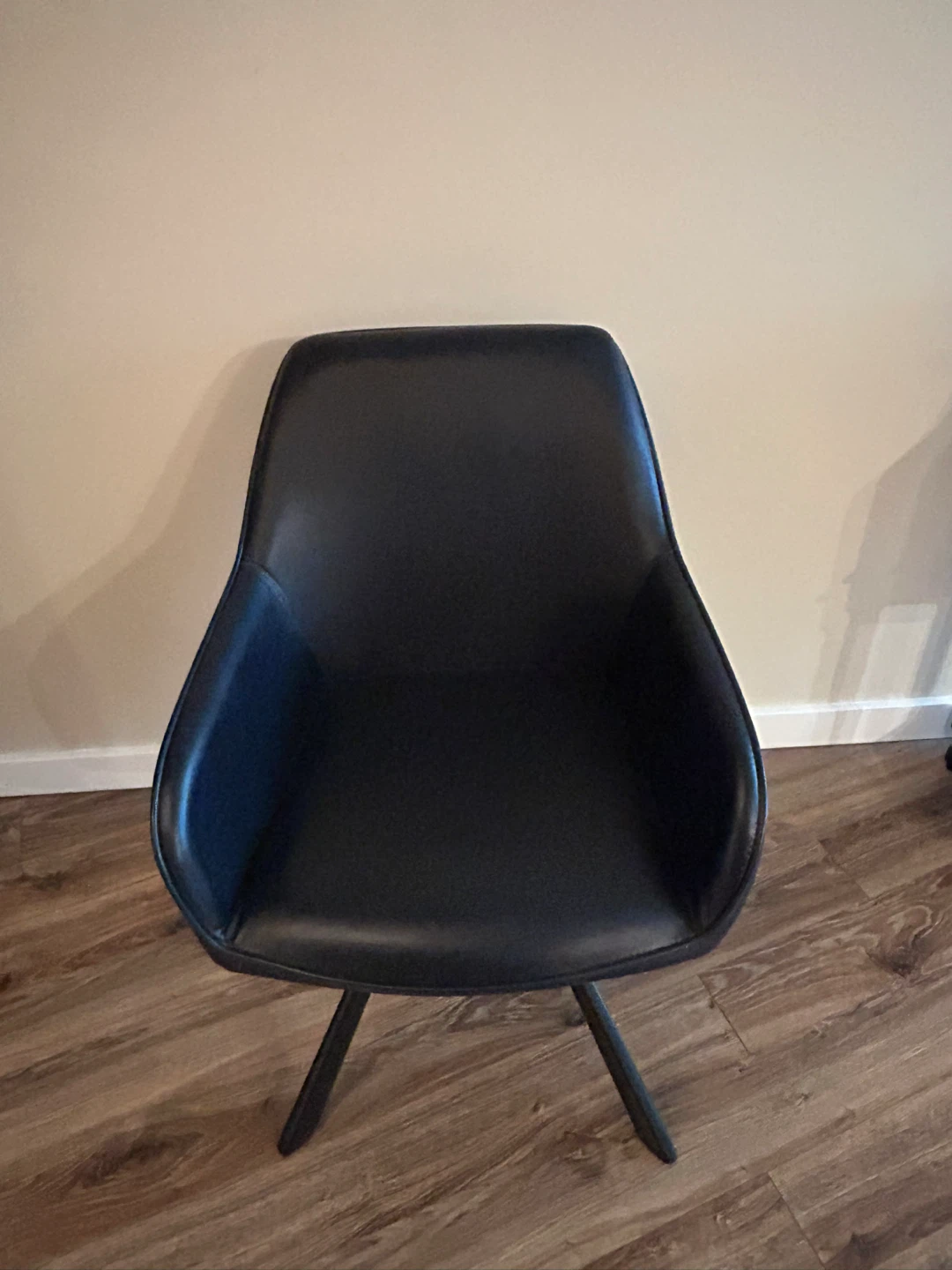 Black Swivel Armchair - photo 2