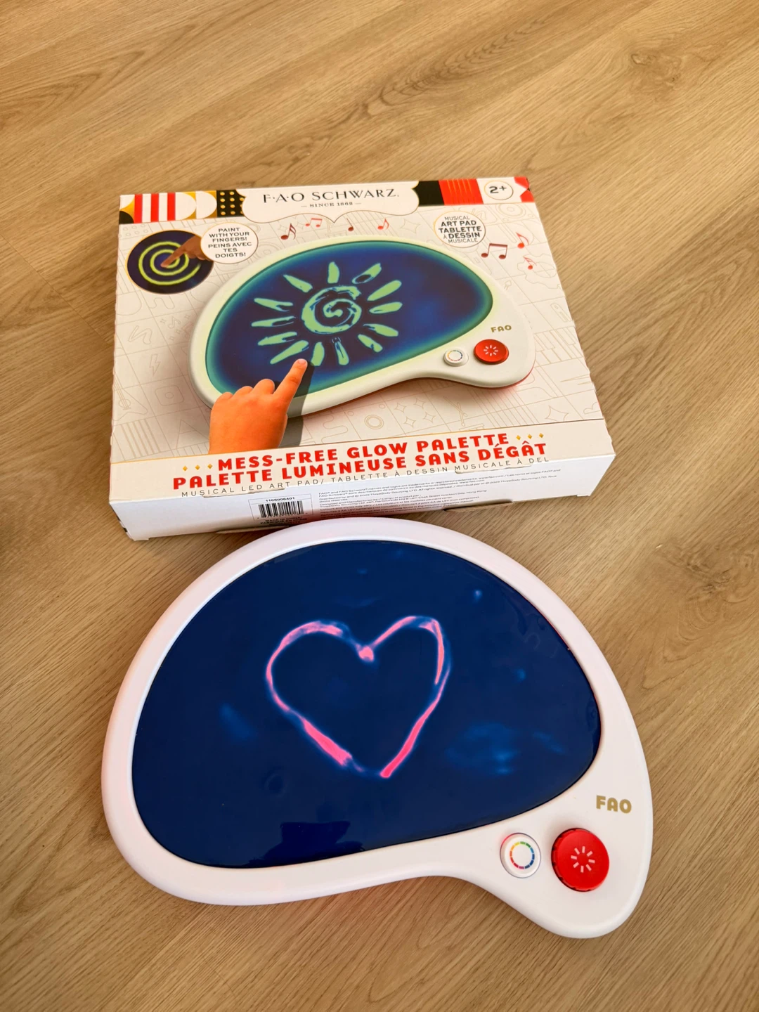 FAO Schwarz Mess-Free Glow Palette Musical LED Art Pad
