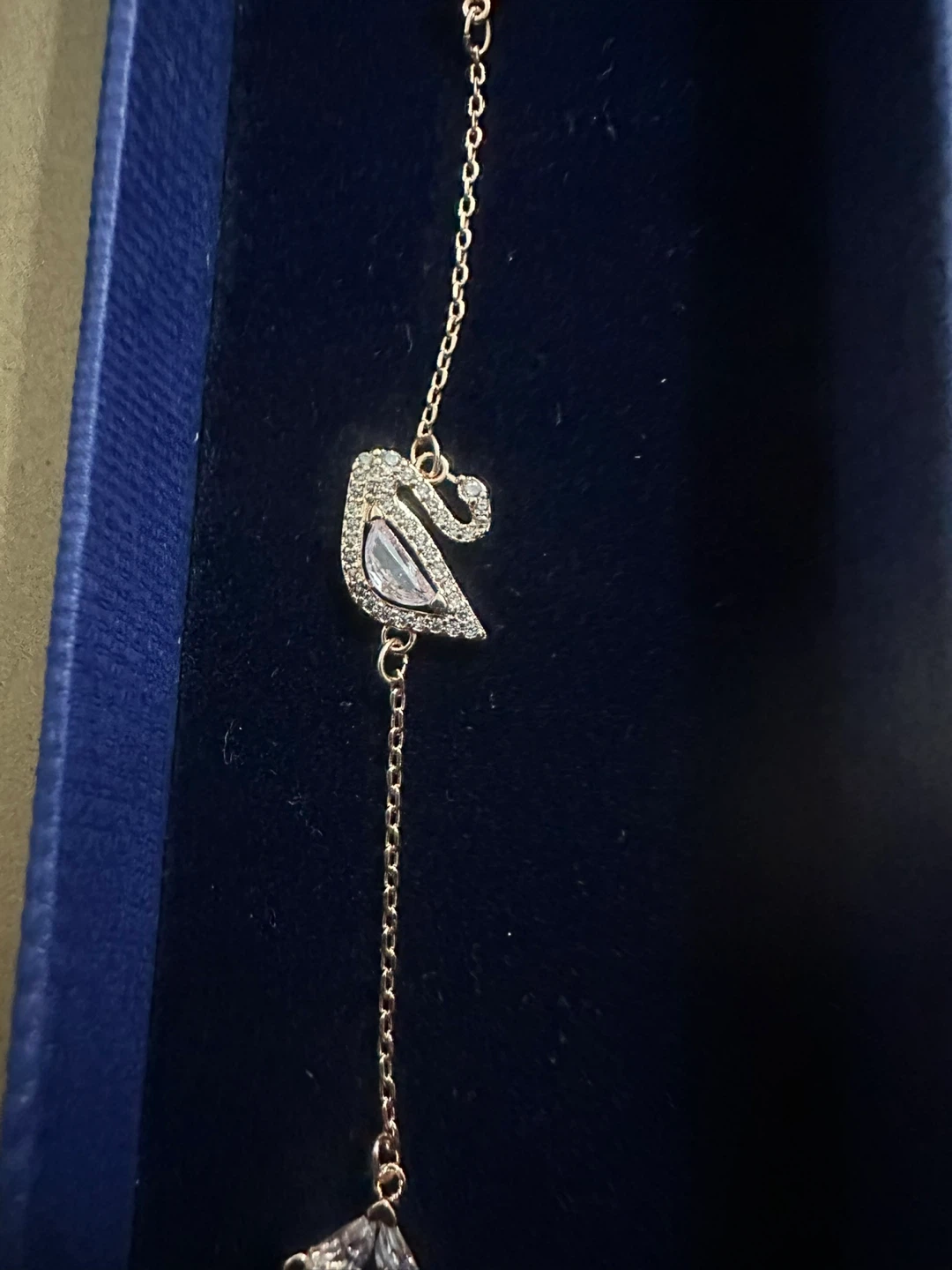 Swarovski Swan Drop Earrings and bracelet  Rose Gold Tone - photo 4
