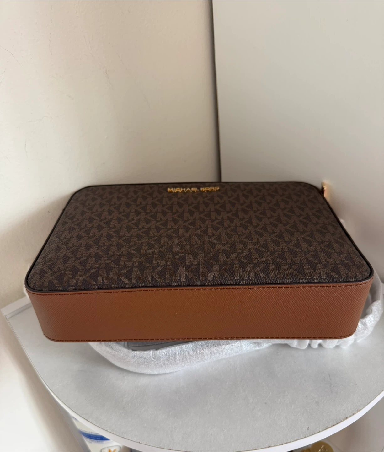 Michael Kors Brown Monogram Camera Bag - photo 4
