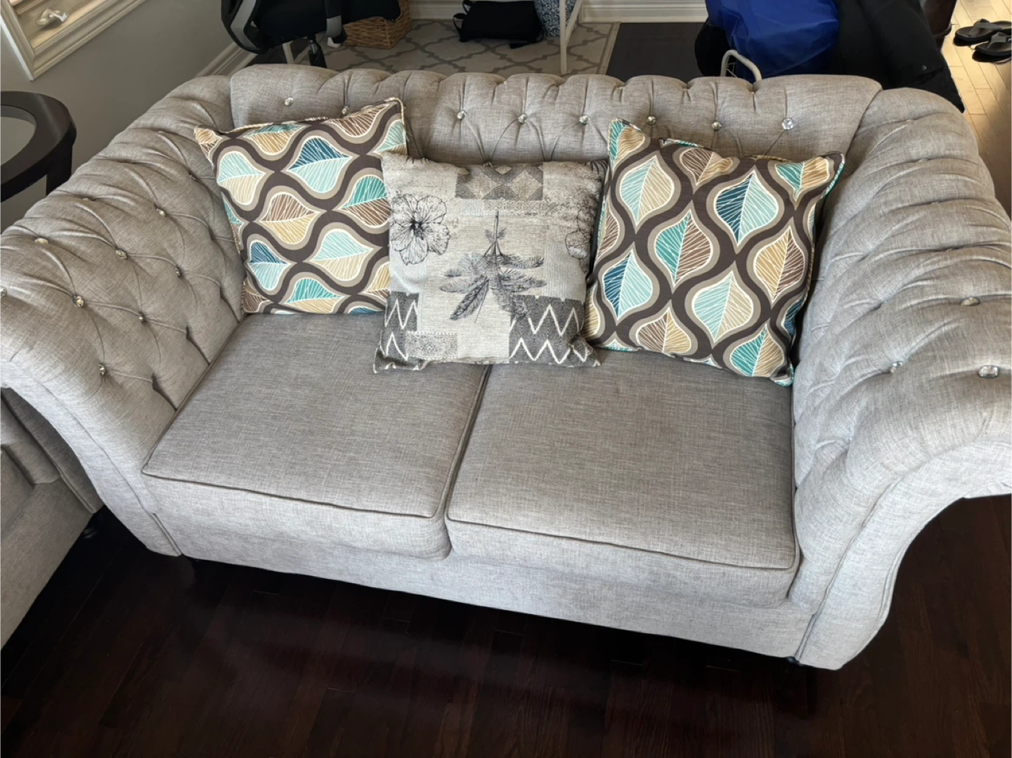 Chesterfield Loveseat Sofa with Decorative Pillows - photo 2