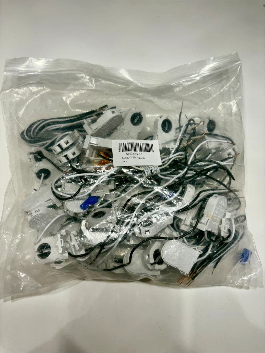 Screw Type T8 Lamp Holder with Wires - photo 4