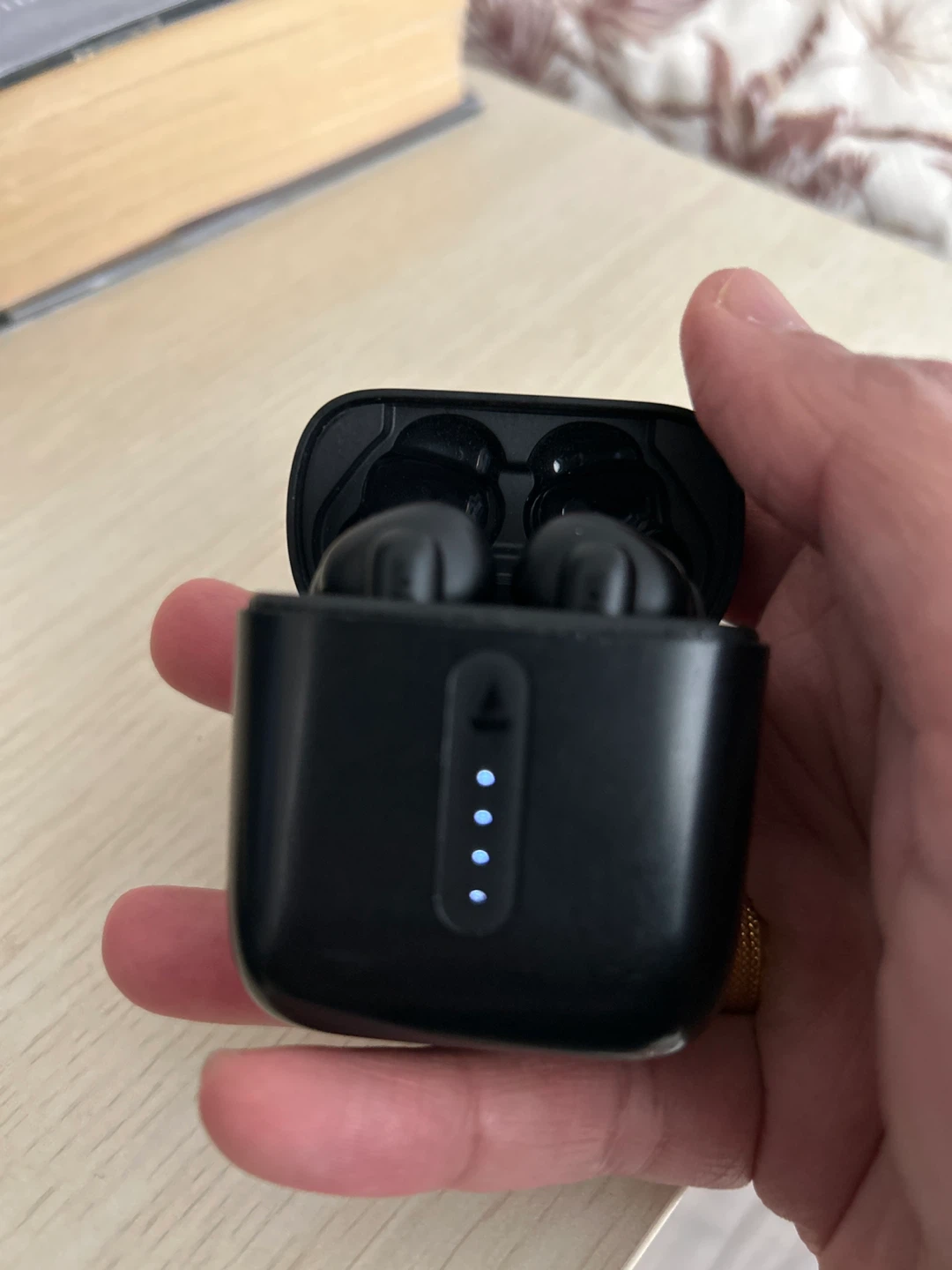 Black Wireless Earbuds with Charging Case - photo 2