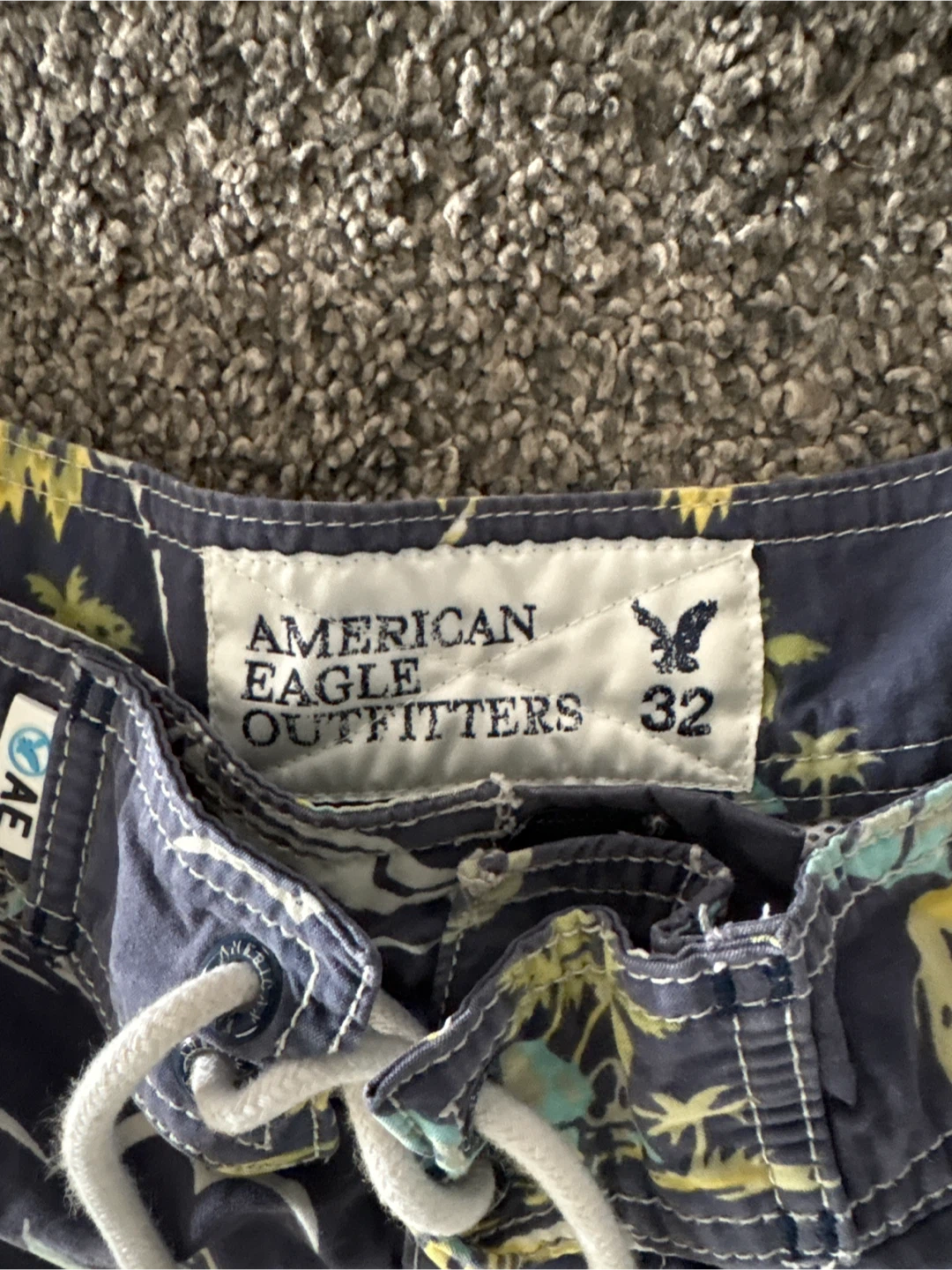 NWOT American Eagle Outfitters Men's Swim Trunks Size 32 - photo 2
