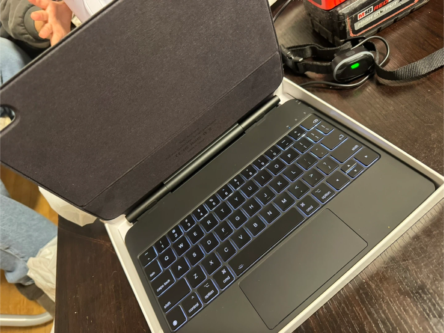 Magic Keyboard for iPad 10 and 11 gen