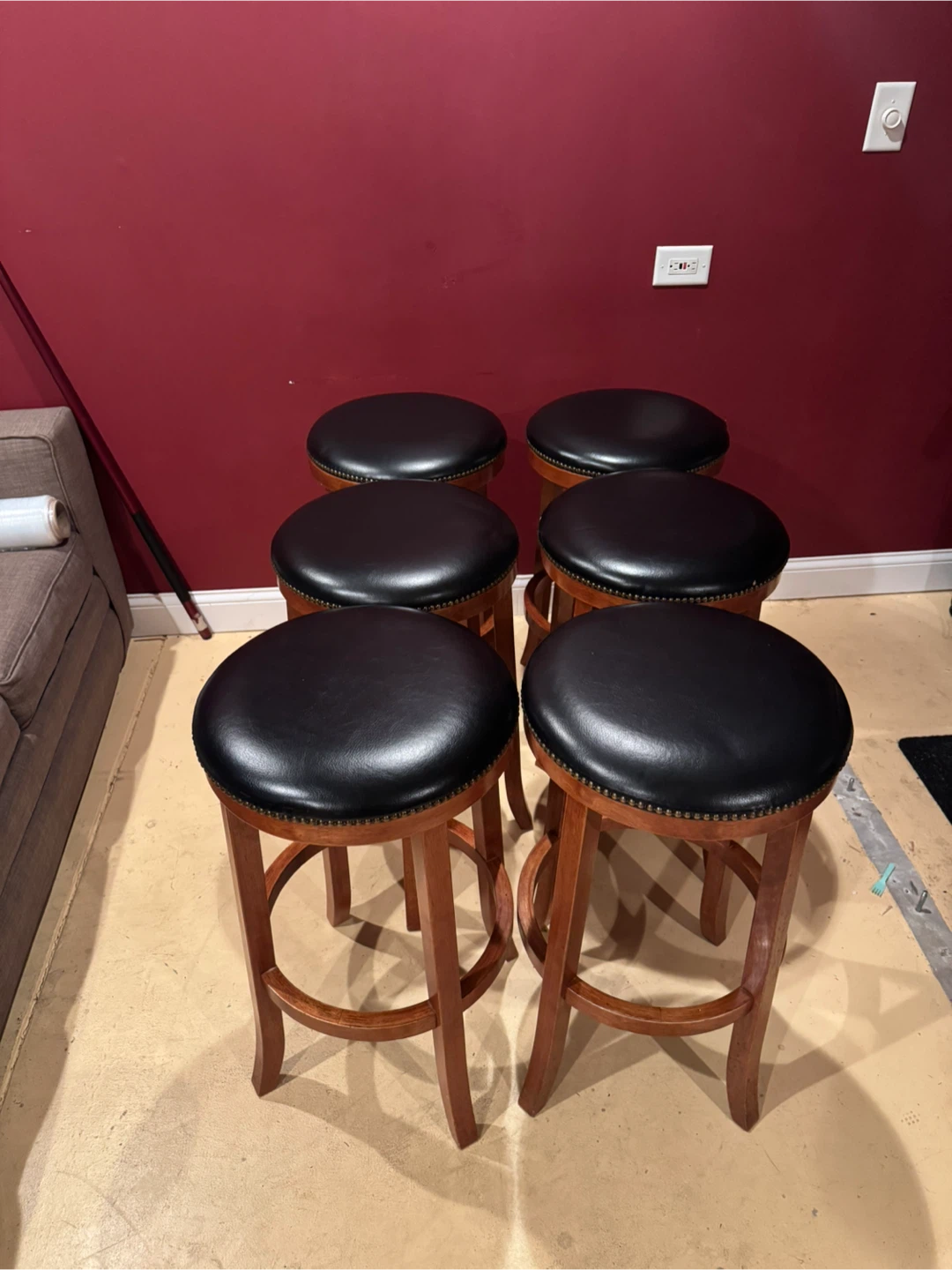 Set of 6 Bar Stools and Round Pub Table - photo 2