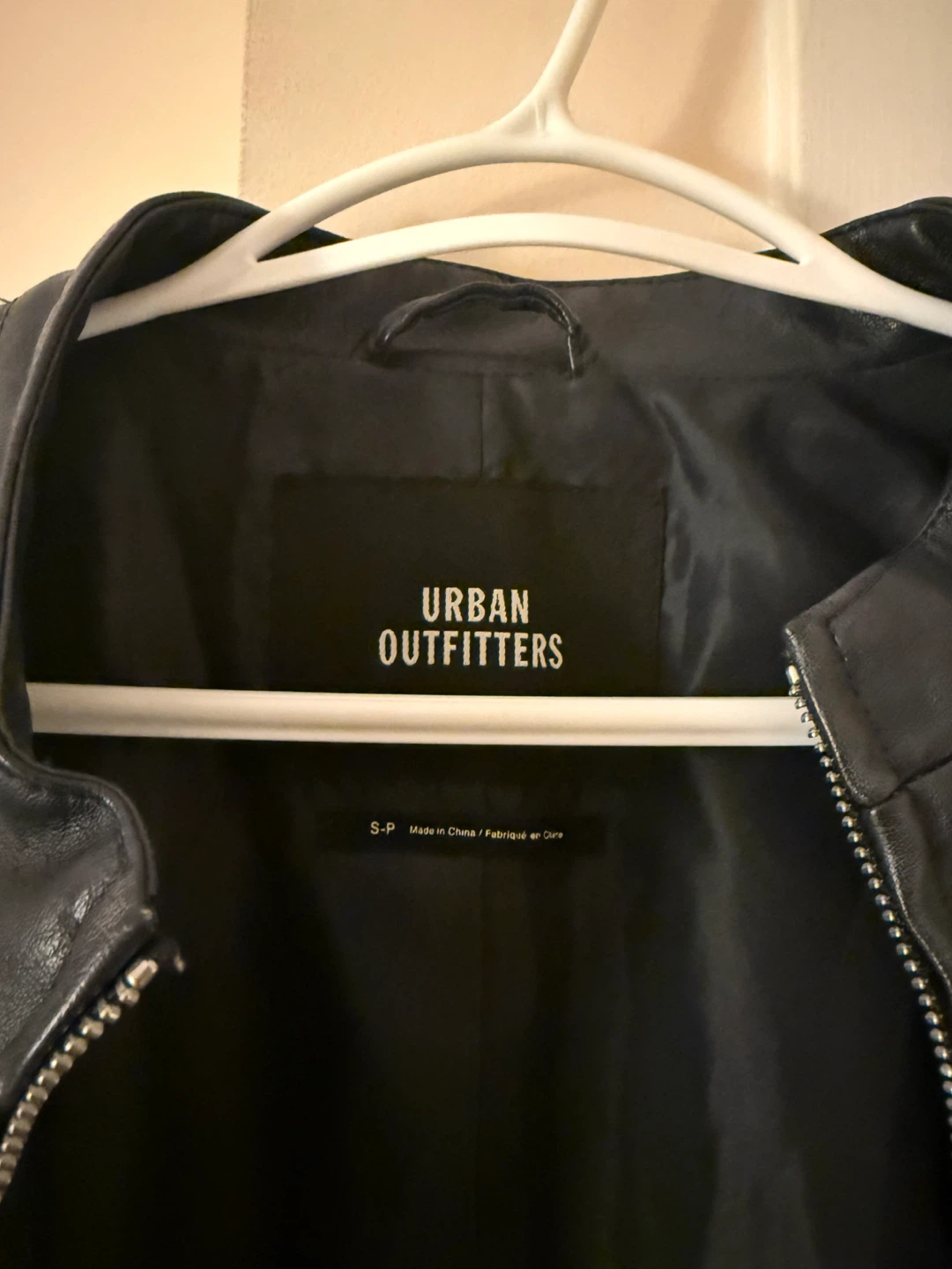 Urban Outfitters Women’s Blue Faux Leather Moto Jacket Size S - photo 2