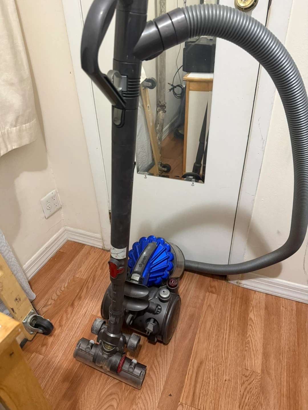 Dyson Ball Animal 2 Upright Vacuum Cleaner - photo 3