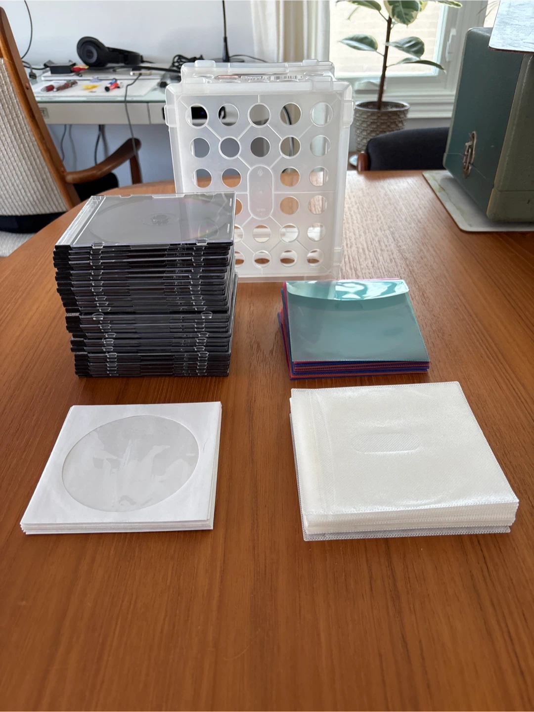 CD/DVD Storage Case with Sleeves and Cases - photo 2