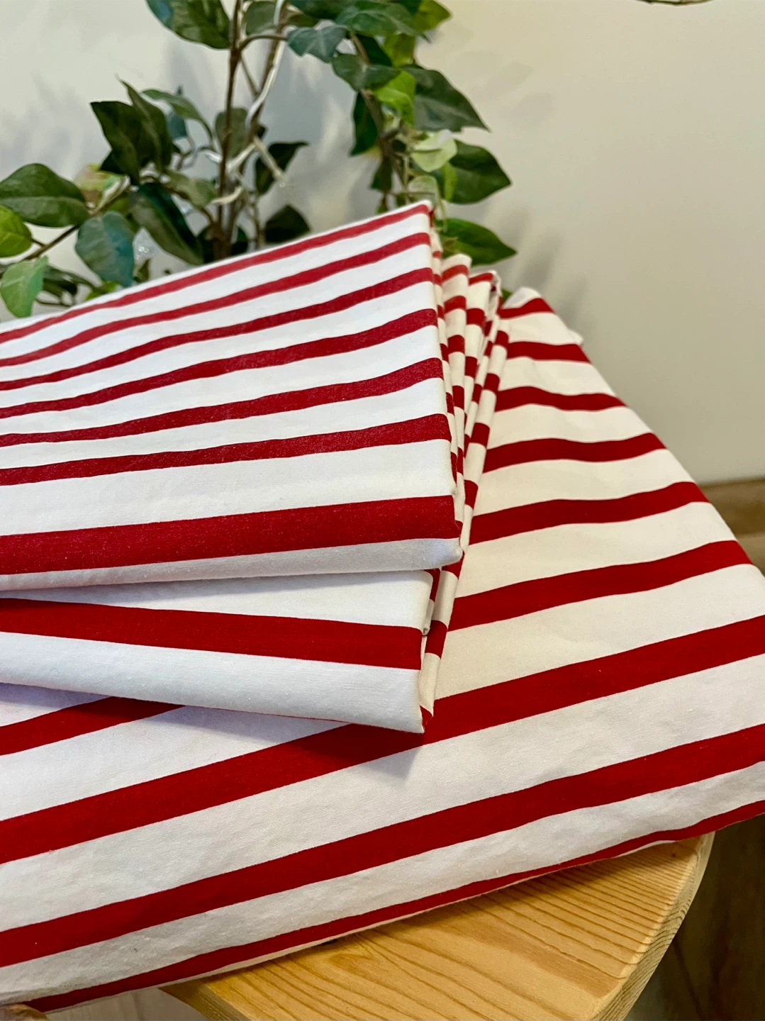 twin/single Ralph Lauren fitted sheet set