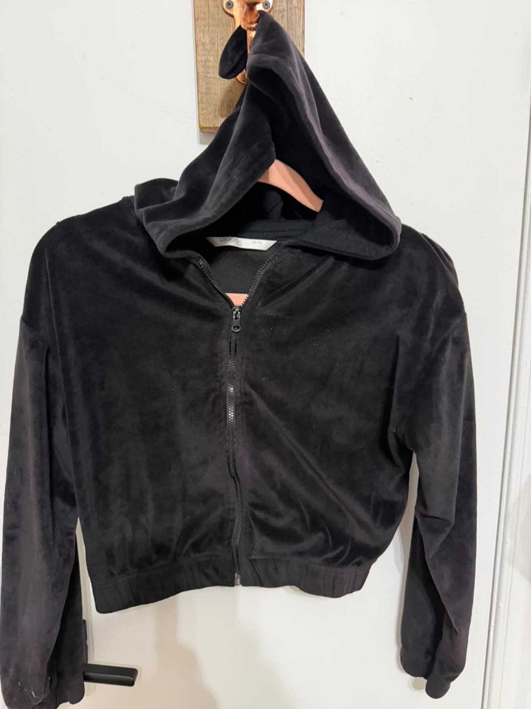 10/12 Velour black zipper hoodie -Like new