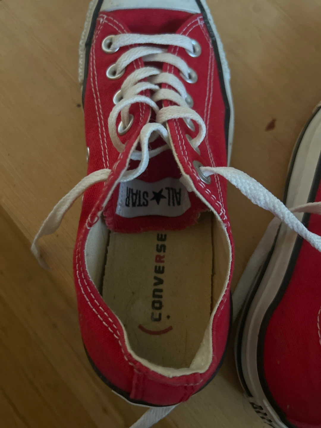 Woman’s 6.5 Converse All Star Red Low top - photo 4