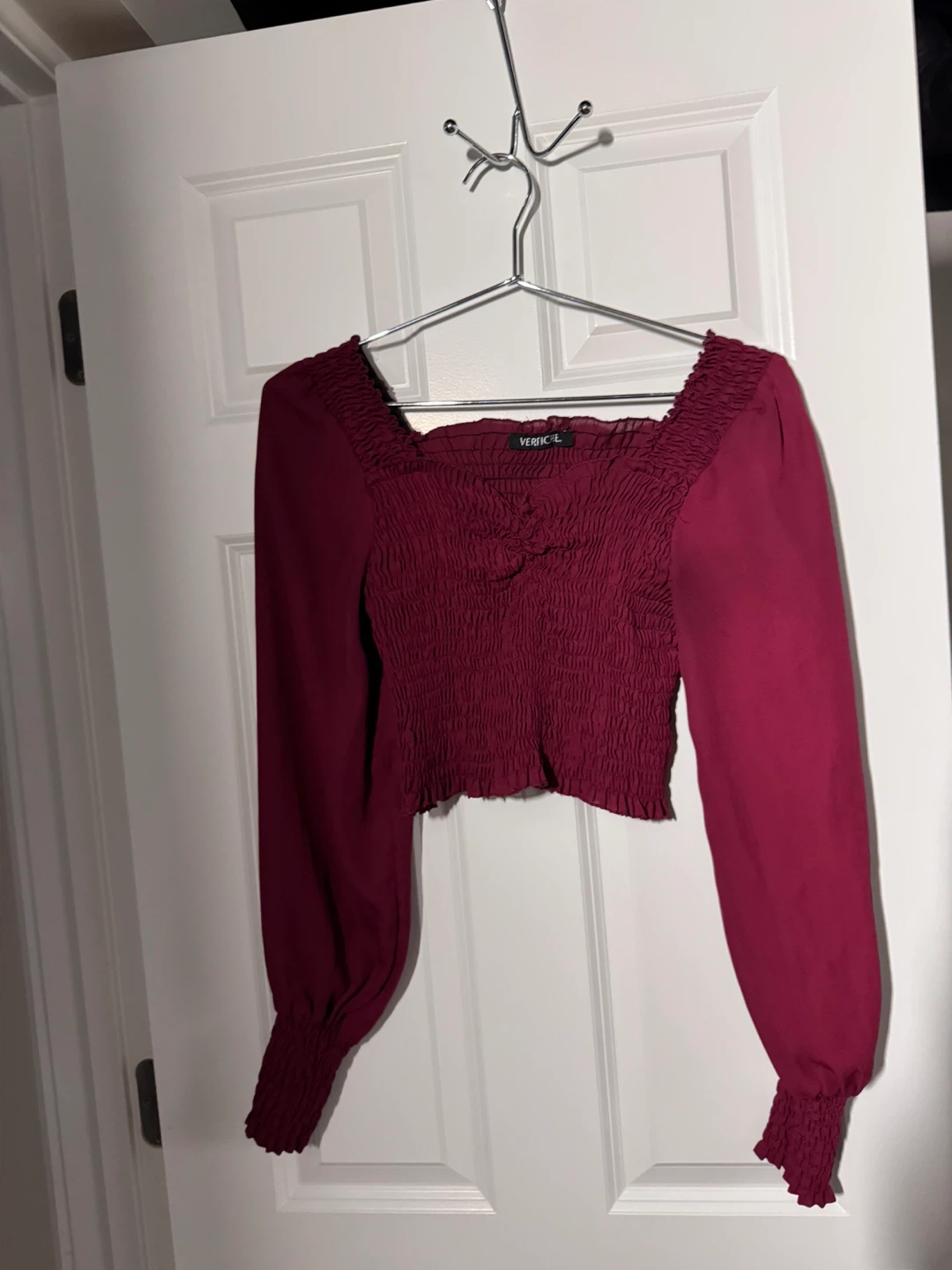 VERTICHE Smocked Crop Top