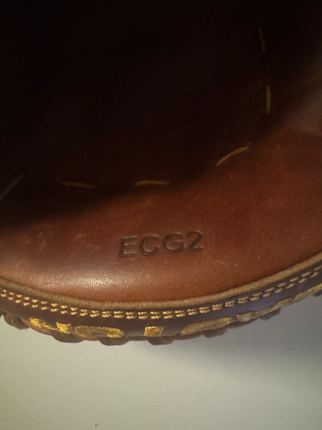Easton ECG2 Baseball Catcher's Mitt - photo 2