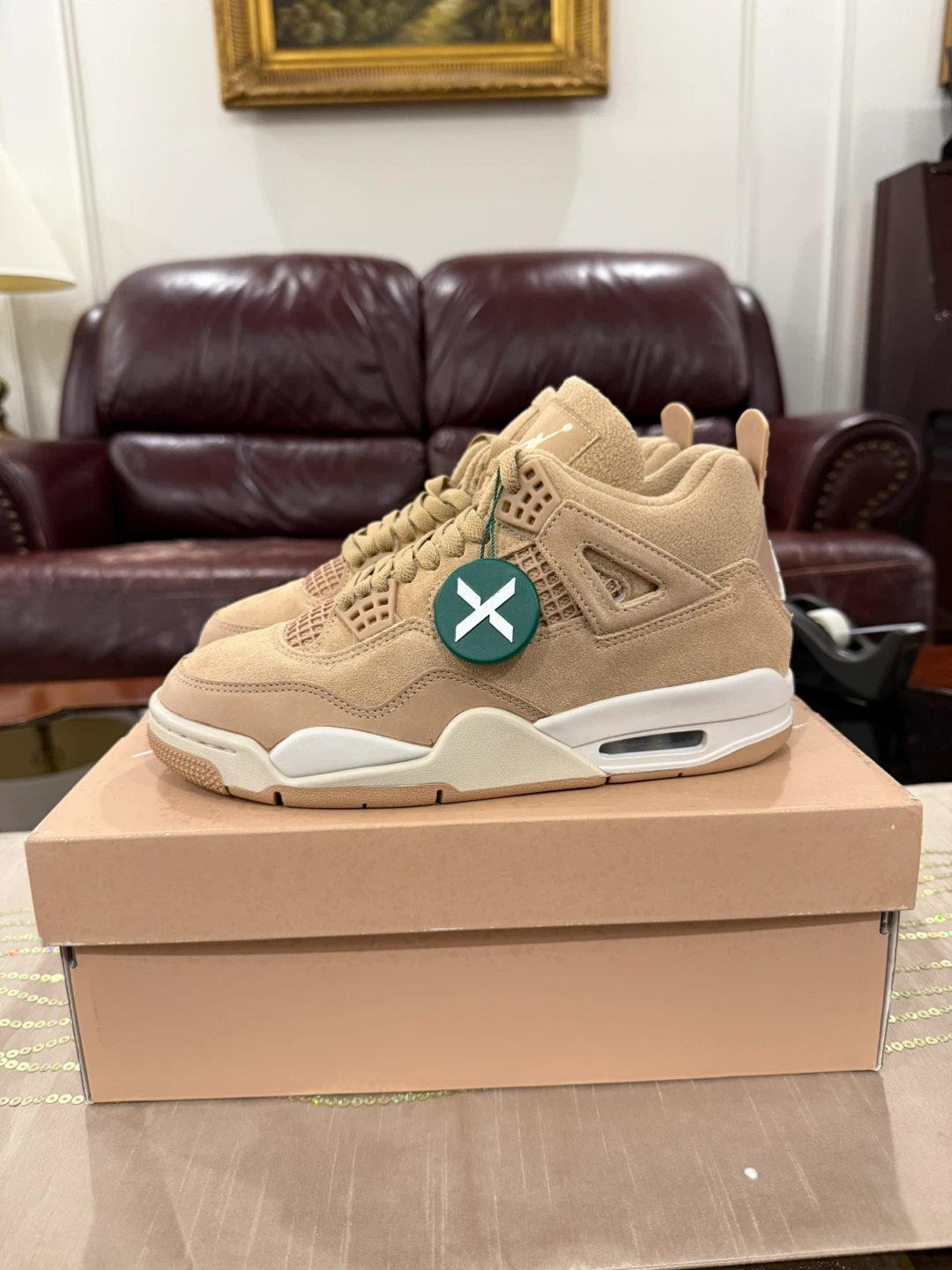 Jordan 4 (Cozy Girl)