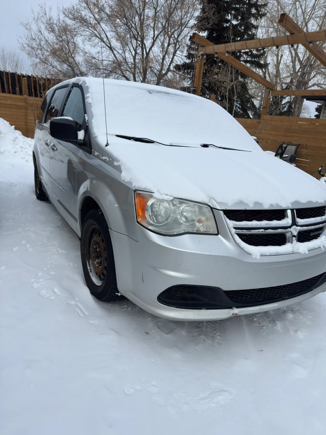 2011 Silver Dodge Grand Caravan - photo 3