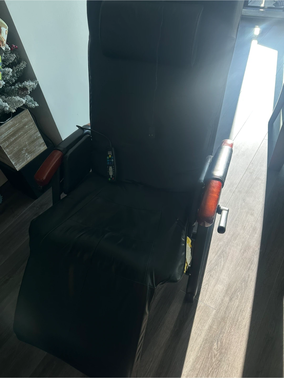 Black Leather Massage Recliner Chair - photo 3