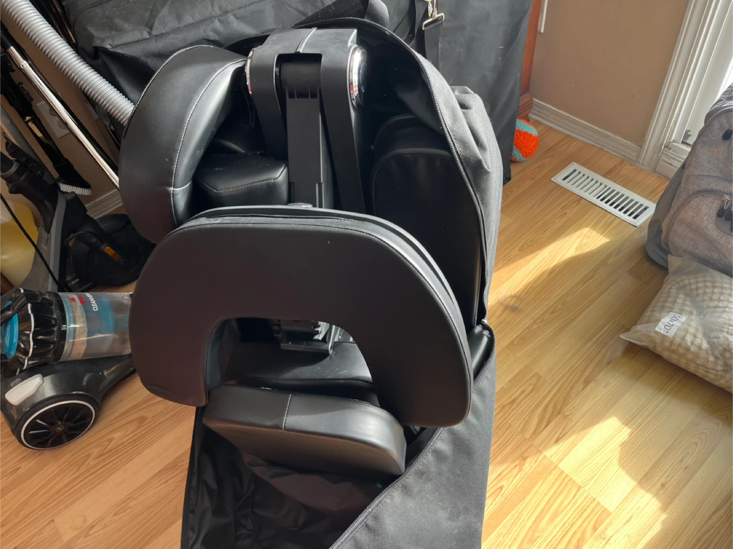 Black Massage Chair with Carrying Bag - photo 3